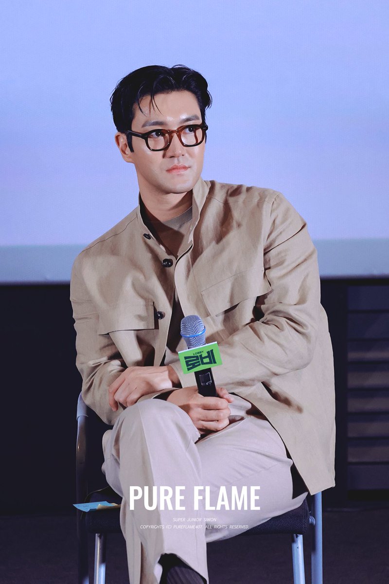 250325 LOBBY Stage Greeting Event

#로비 #LOBBY 
#SIWON #최시원 #시원 
<a href="/siwonchoi/">Siwon Choi</a>