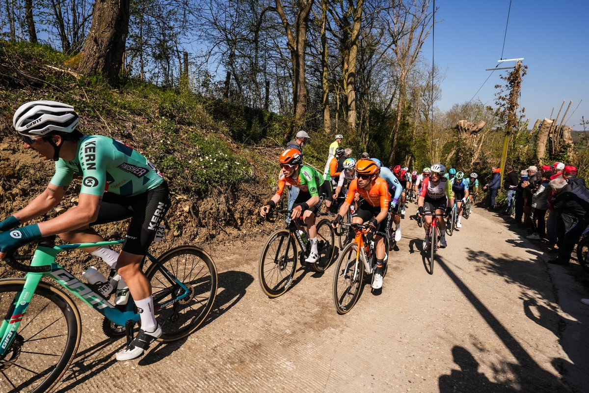 St Michel - PREFERENCE HOME - Auber93 🍩 (@auber93cyclisme) on Twitter photo Between wind and hills, <a href="/ParisCamembert/">Paris-Camembert Officiel</a> race unfolded at a very high speed 😮💨
Théo and Dillon finished 13th and 14th in the first pack 👏 Between wind and hills, <a href="/ParisCamembert/">Paris-Camembert Officiel</a> race unfolded at a very high speed 😮💨
Théo and Dillon finished 13th and 14th in the first pack 👏
