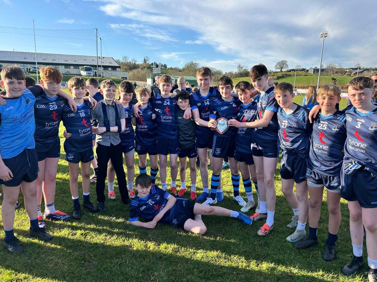 Maith thú, to all our Errigal lads and their St Ciaran’s College teammates! 💙🤍💛
Congratulations also to their management team of Darren McCann, Joe Oguz &amp; Ethan Neill! 👏🏻