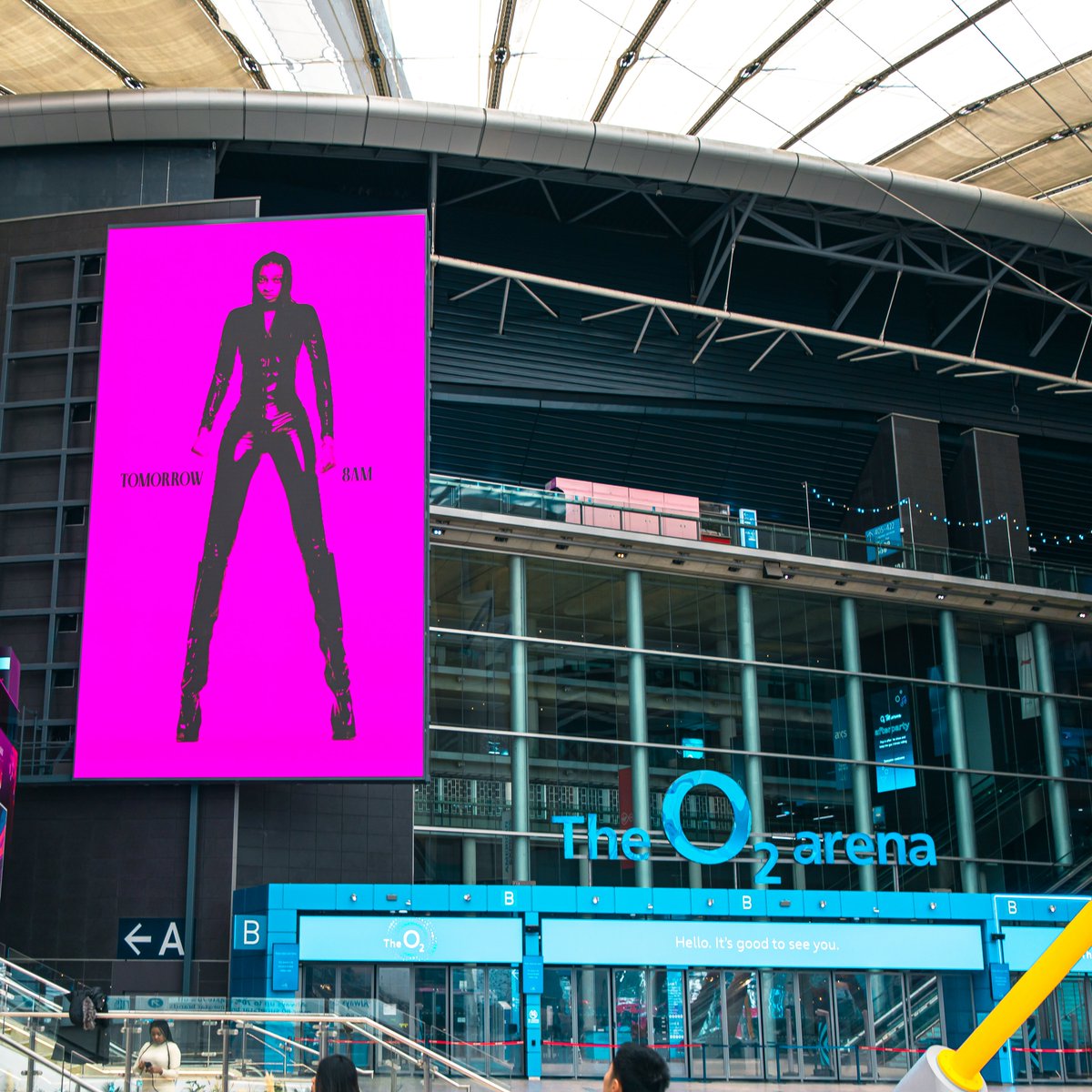 The O2 tweet media