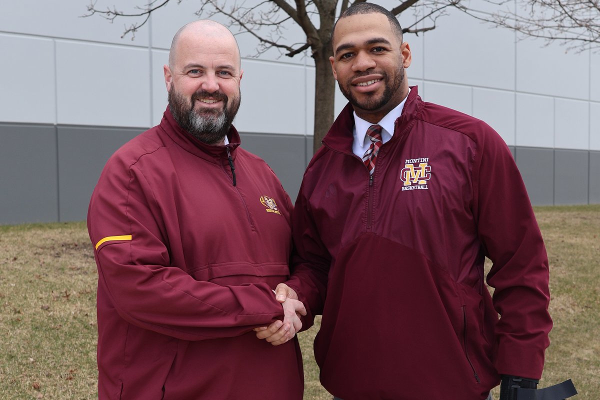Montini Catholic HS (@montinicatholic) on Twitter photo Montini Catholic is honored to welcome DeAndre McCamey as our new Boys Varsity Basketball Head Coach!  Congratulations, Coach McCamey! 
(pictured with Athletic Director Brian Casey) <a href="/MontiniBBall/">Montini Boys Basketball</a>  <a href="/Montini_AD/">Montini Catholic Athletics</a> 
FULL STORY:
montini.org/montini-welcom… Montini Catholic is honored to welcome DeAndre McCamey as our new Boys Varsity Basketball Head Coach!  Congratulations, Coach McCamey! 
(pictured with Athletic Director Brian Casey) <a href="/MontiniBBall/">Montini Boys Basketball</a>  <a href="/Montini_AD/">Montini Catholic Athletics</a> 
FULL STORY:
montini.org/montini-welcom…