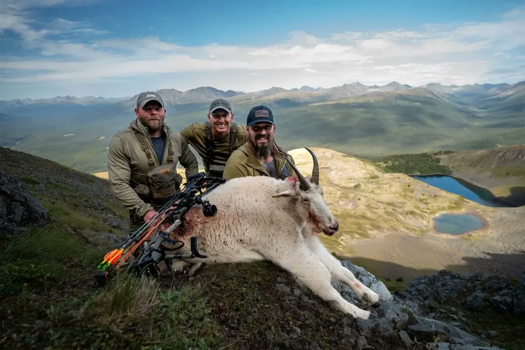 Hook & Barrel Magazine (@hookbarrelmag) on Twitter photo Former football pro <a href="/Derek_Wolfe95/">Derek Wolfe</a> new venture, Wolfe Untamed, operates on two fronts. The first is his podcast, where Wolfe interviews a variety of fascinating people, including veterans, former Special Forces operatives, athletes, celebrities, and more. Former football pro <a href="/Derek_Wolfe95/">Derek Wolfe</a> new venture, Wolfe Untamed, operates on two fronts. The first is his podcast, where Wolfe interviews a variety of fascinating people, including veterans, former Special Forces operatives, athletes, celebrities, and more.