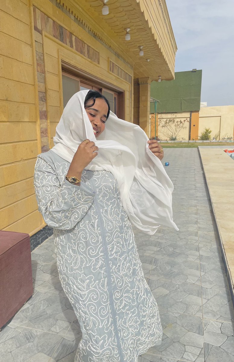 7babjai's tweet image. أسرة اليوم الأول 
Vs 
أسرة اليوم الثاني😖