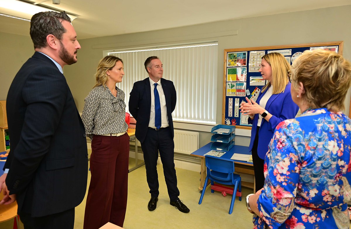 Education NI (@education_ni) on Twitter photo Education Minister, <a href="/paulgivan/">Paul Givan</a> and Minister for Education and Youth, <a href="/HMcEntee/">Helen McEntee TD</a> have met to discuss continued cooperation to improve educational outcomes for children with Special Educational Needs (SEN).
Read more: education-ni.gov.uk/news/ministers… Education Minister, <a href="/paulgivan/">Paul Givan</a> and Minister for Education and Youth, <a href="/HMcEntee/">Helen McEntee TD</a> have met to discuss continued cooperation to improve educational outcomes for children with Special Educational Needs (SEN).
Read more: education-ni.gov.uk/news/ministers…