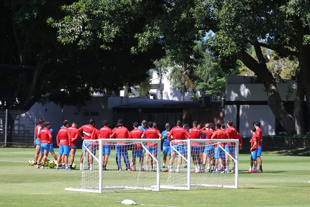 CHIVAS tweet media