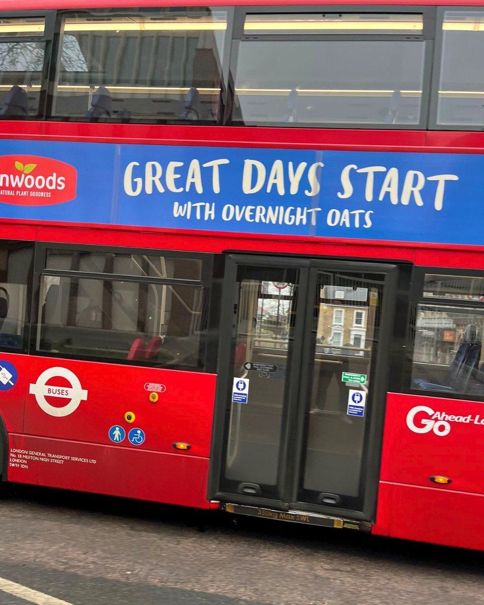 LinwoodsFoods's tweet image. The Overnight Oats buses are back! 🚌 Keep an eye out, we might be stopping near you! 📍

We loved them so much the first time, we just had to bring them back! 🚏✨

#OvernightOats #OOHadvertising