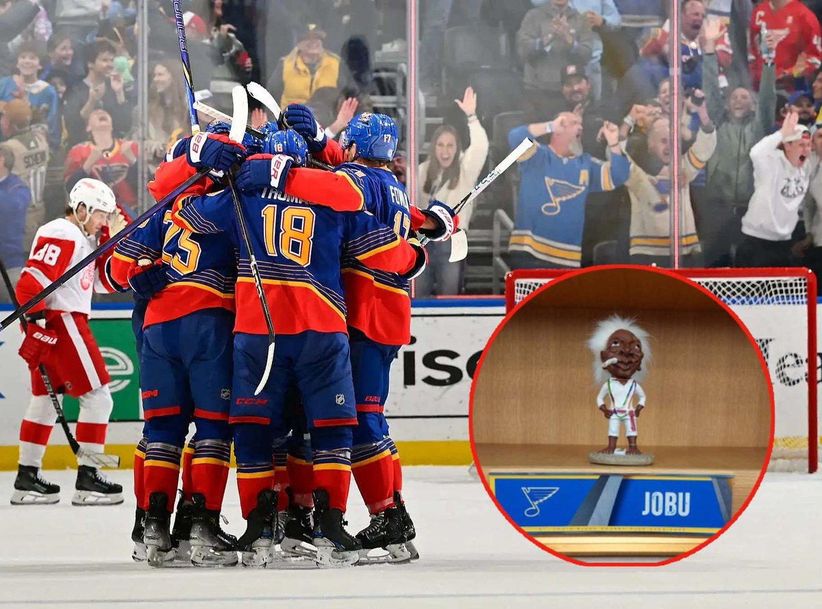 barstoolsports's tweet image. The St Louis Blues Have Been Unstoppable Shit Kickers Ever Since They Brought Jobu Into The Locker Room buff.ly/i6sXiR4