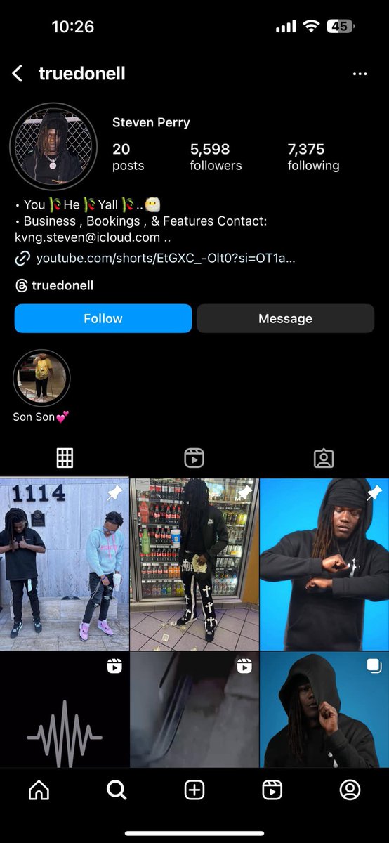 🚨THUG ALERT🚨
This POS thug posted this image of himself pointing a gun at a JPD cruiser!!  Since he want to be famous let’s make him famous, hit the share button!!