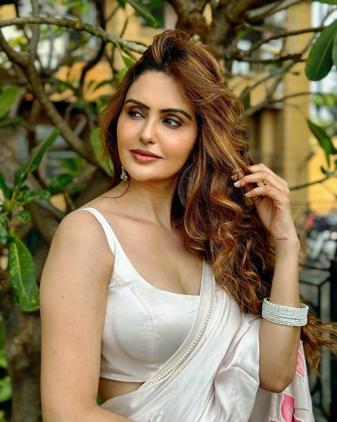 GninVhHbMAAyRsd?format=jpg&name=large