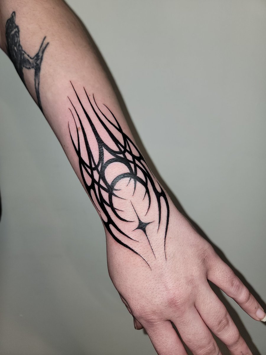 zurastral's tweet image. Sigil cuff armour for Cierra ☆
Love how this turned out so much
#celestialsigilism