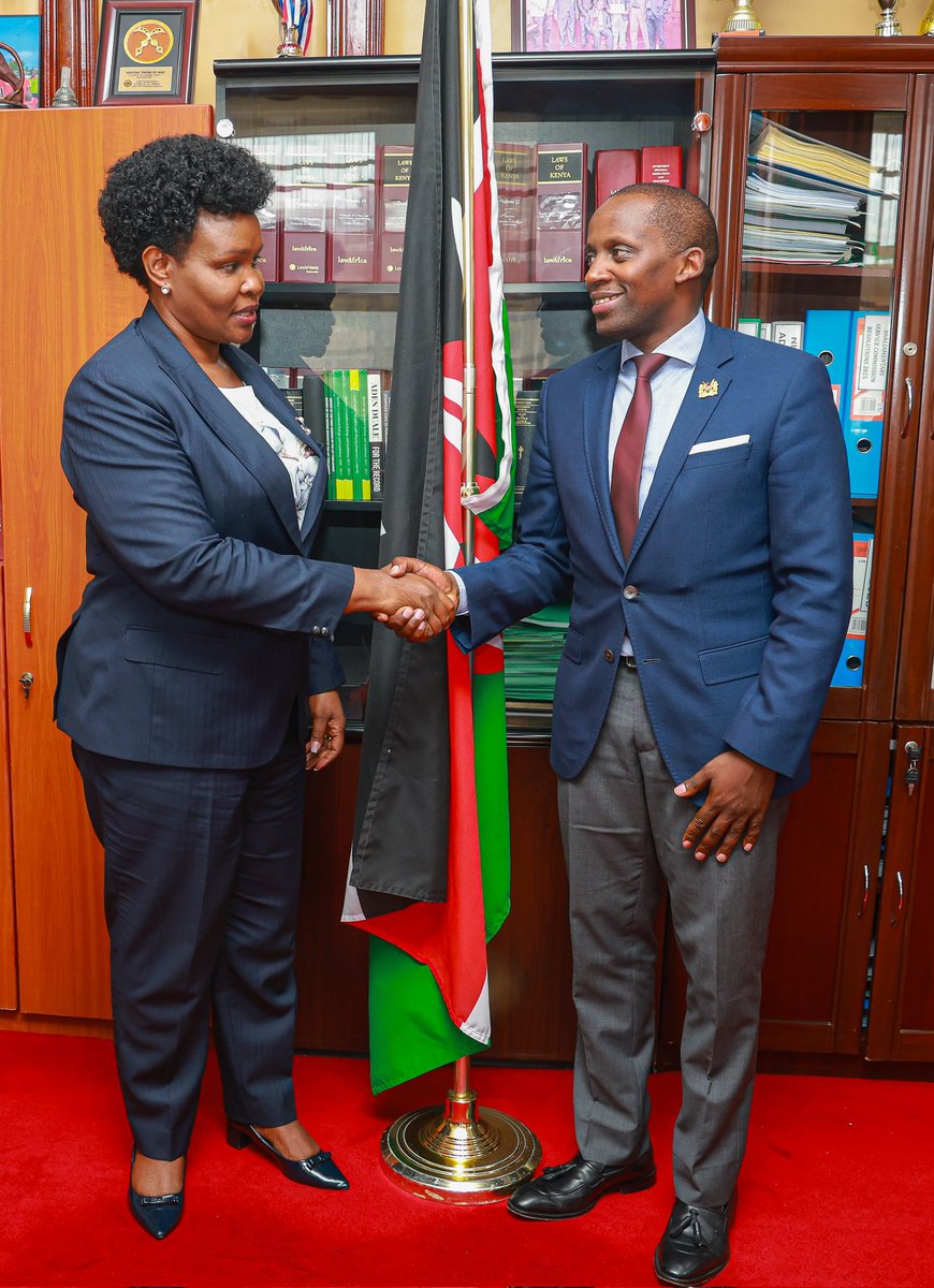 The Director General of Immigration Services, <a href="/EvelynCheluget/">Evelyn Cheluget, OGW, ndc(K)</a>, paid a courtesy call to the Clerk of the National Assembly, Mr. Samuel Njoroge, CBS, at Parliament Buildings. During the meeting, they explored ways of enhancing collaboration in legislative processes and the role of
