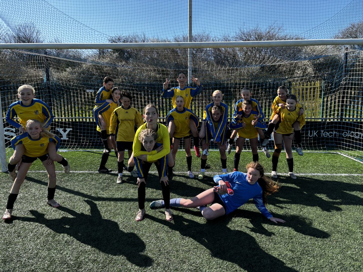 Stanwell School PE tweet media