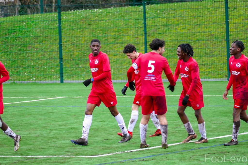 foot_evo's tweet photo. Palaiseau vs Meudon championnat U18 2024
#palaiseau#meudon#football#u18#goal#but#idf https://t.co/qze5YCx4RA