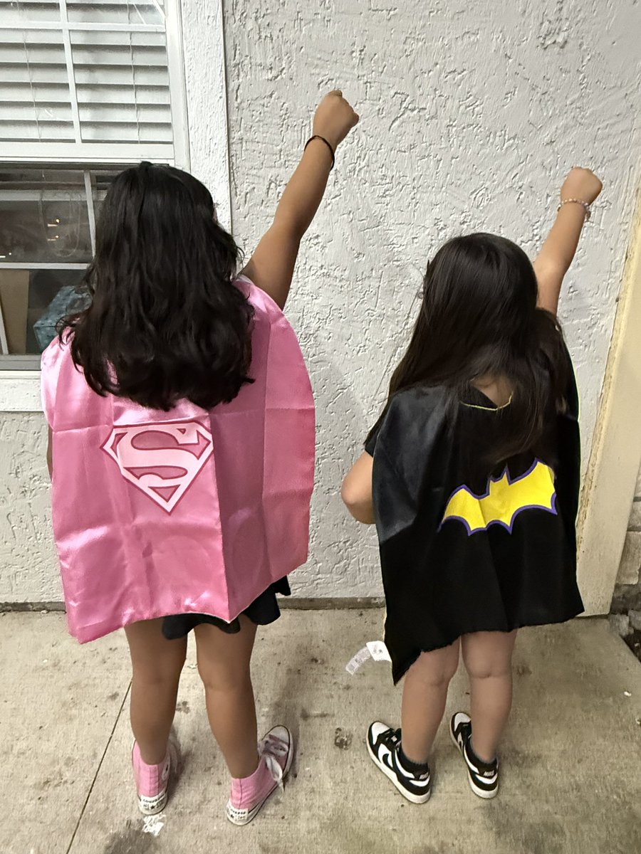 ssaucedomontes's tweet photo. You are a SUPER STAAR! π¦Έπ½ββοΈπ¦ΈπΌββοΈ#StaarSpiritWeek https://t.co/IQVgmsgJt9
