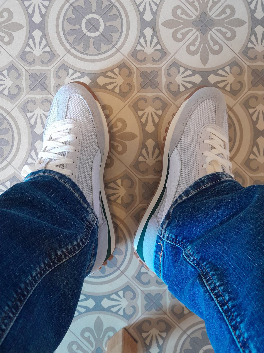 clarksters71's tweet photo. Todays treat for my feet, tags popped, #puma #easyrider #elevated #comfyaschuff #chuffinglorious ๐โ๐ป https://t.co/wAhgM57Ypl
