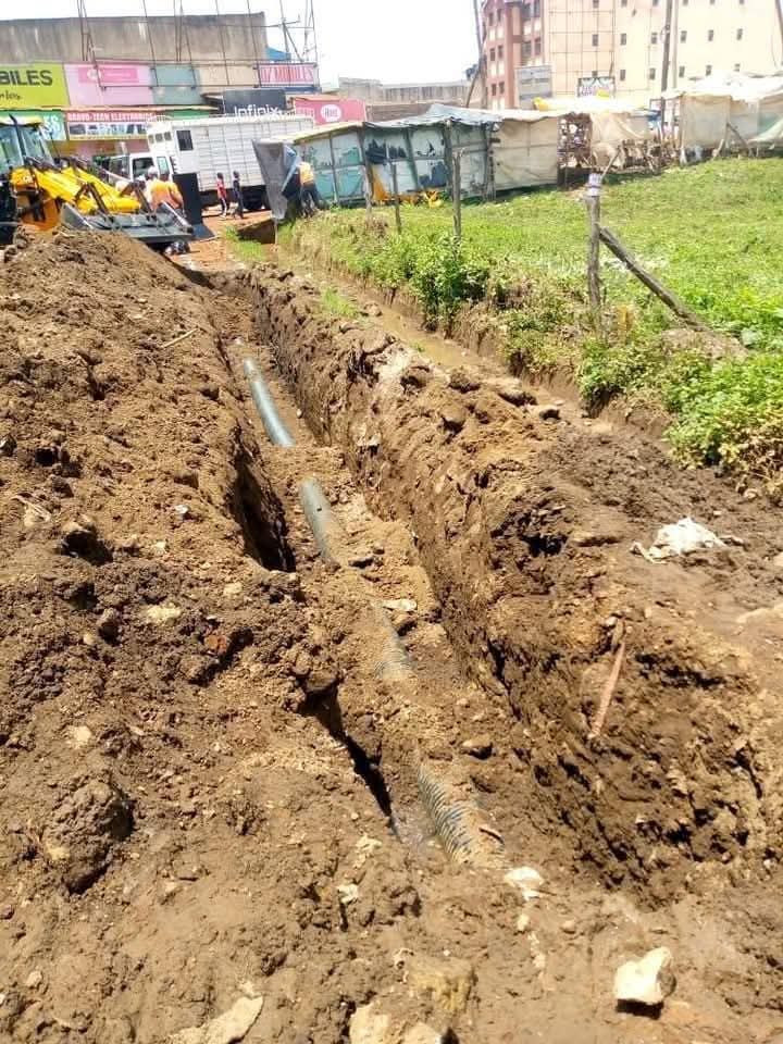 CollinsLautani's tweet photo. @alfredarapketer The Sewer is a 2Inch Pipe 🤣🤣🤣🤣🤣🤣🤣🤣🤣🤣🤣🤣 https://t.co/br3PzBMPxm