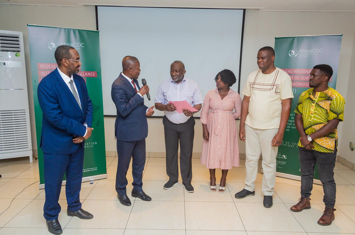 Insprdc's tweet photo. La #RDC prend la présidence du #Réseau régional intégré de surveillance et de laboratoires de l’Afrique centrale (RISLNET). #RDC #RISLNET #Afrique @AfricaCDC @OMSRDCONGO @MinSanteDRC @UNICEFDRC @PrimatureRDC @Presidence_RDC @inrb_kinshasa @CDCgov https://t.co/qyR6e1YNAa