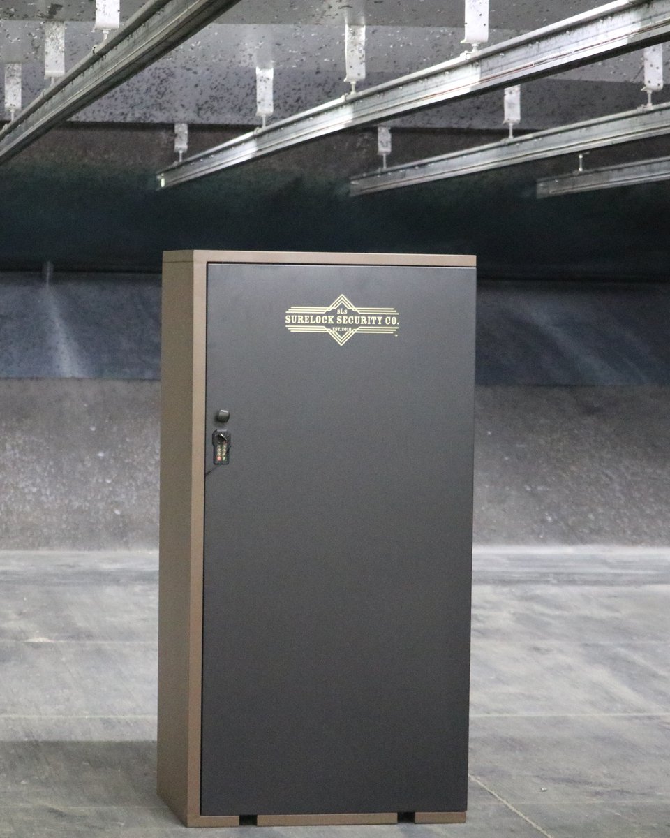 Surelock_Co's tweet photo. Surelock Security’s Double Constitutional Cabinet has a storage capacity of up to 14-long guns and was tactically and innovatively designed to protect what you value most. 🔑

#surelocksecurity #2ndammendment #gunrange #homesaftey #security https://t.co/W2dnlQnqW5