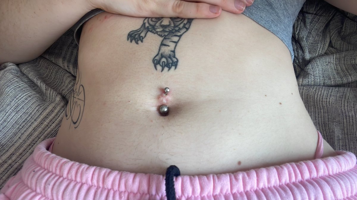 ojodeloka(28F) tweet media