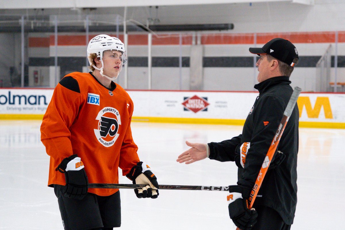 Orange &amp; Black looks good on you, Karsen! #LetsGoFlyers