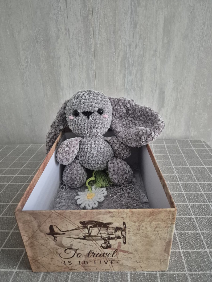 Un detallazo de <a href="/charotaber/">💌M.ª del Rosario🎠🎈🍏💚</a>  😁