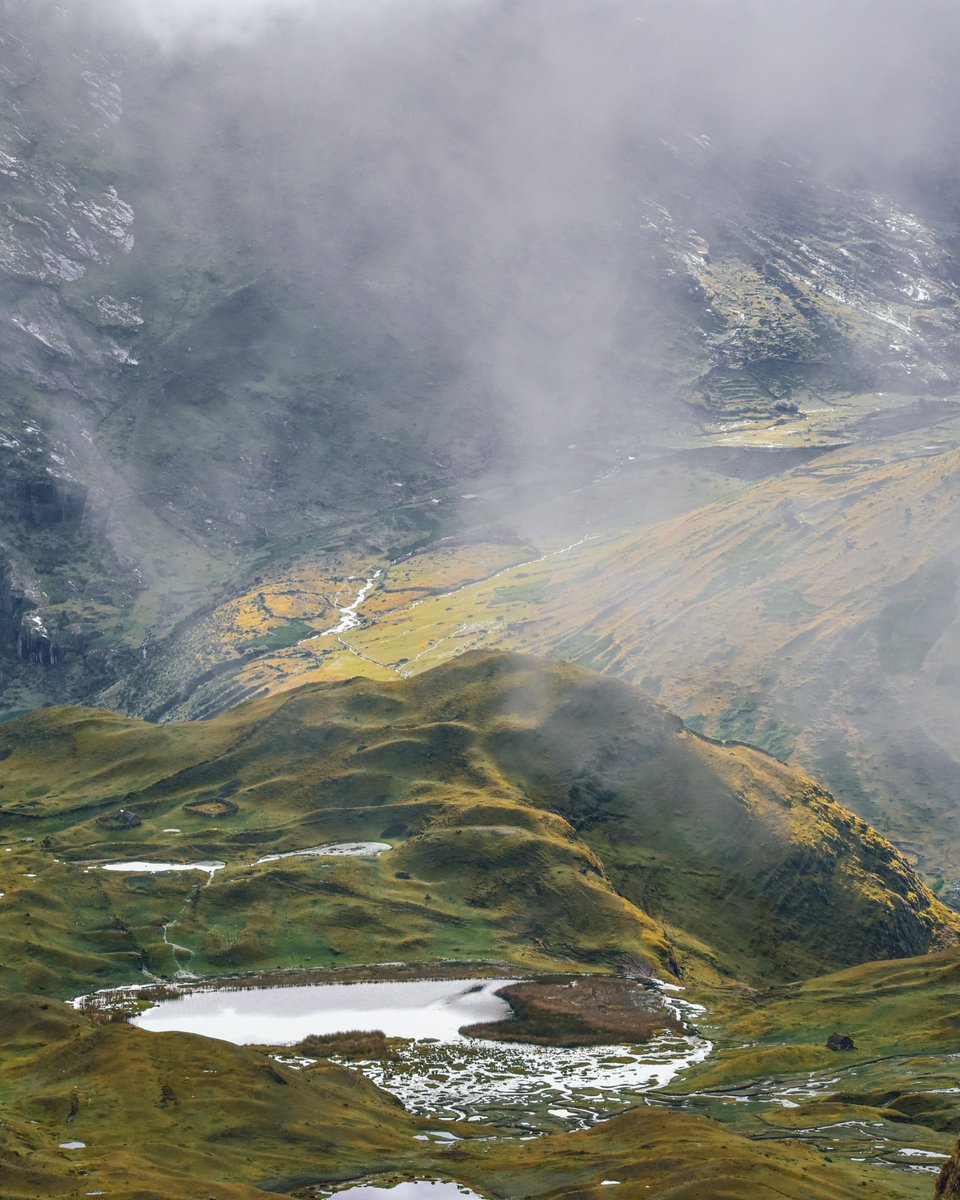 NatventureEx's tweet photo. Immerse yourself in the Lares Trail, where the Peruvian Andes unfold dreamlike landscapes. #TravelGoals #Peru #AdventureAwaits #Natventurexpeditions https://t.co/ZNisyKXZon