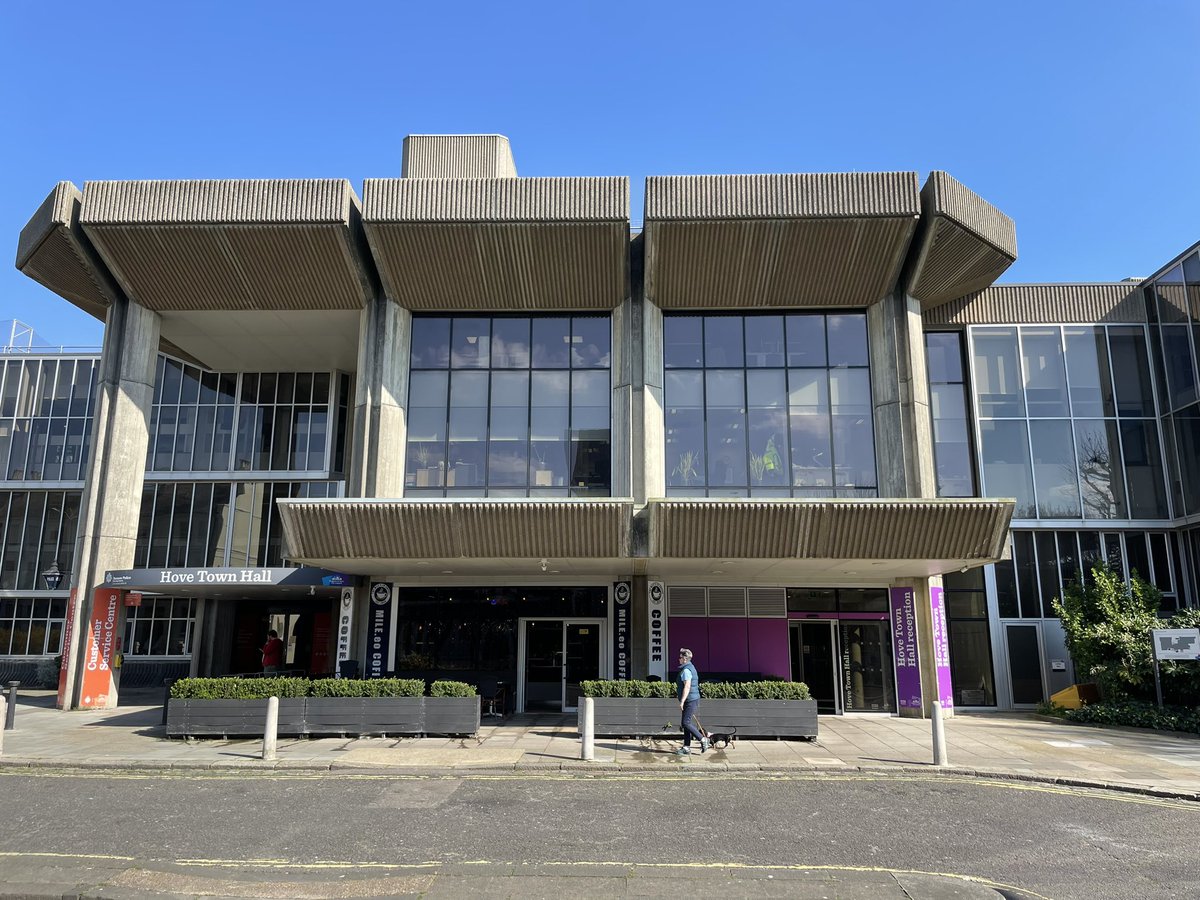 Otto Saumarez Smith tweet media