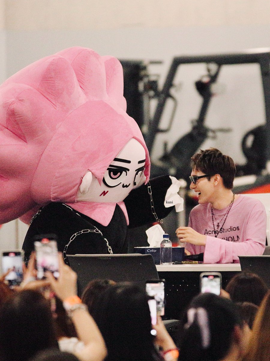 kunistudio's tweet image. พ่อพ่อเหนื่อยม้าย นีน่ารักพ่อพ่อน้า🥹🤏🏼
✿ @Hirunkit_ ✿
SKYNANI BOOK FAIR FANSIGN
020425 : #BKKIBF2025xSkyNani
#hirunkit_