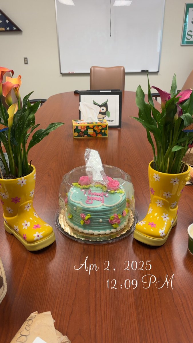 Paraprofessional Appreciation Day! Thank Ms. O and Ms. Titus <a href="/PineJogES/">Pine Jog Elementary</a> <a href="/PrincipalThomas/">AnG</a>