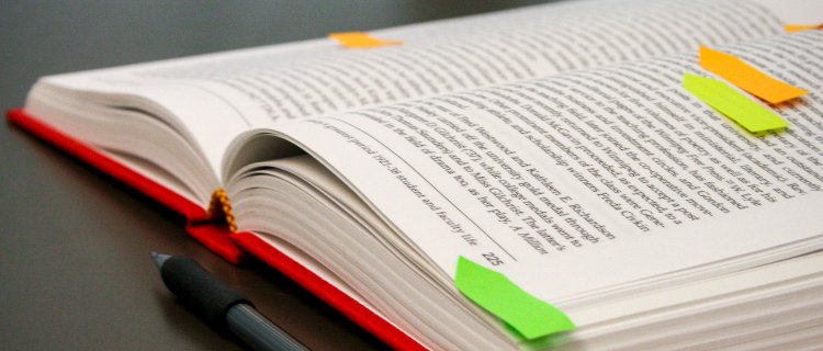 #UWinnipeg Faculty and Instructors 📣 A friendly reminder to submit your Spring Term/Summer Session course reserves at least two weeks before your class starts to ensure sufficient processing time. Want to save time? Use our Syllabus Service! Learn more ➡️ bit.ly/3DyjQiH