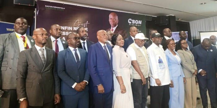 gabonmailinfos's tweet image. « Bâtissons l’édifice Nouveau » d’Oligui Nguema dévoilé

gabonmailinfos.com/presidentielle…

#gabonmailinfos #journalgmi #Batissons #edifice #nouveau #Cbon #Presidentielle2025 #Gabon 

💡Tel:+24177265153
🎯 Abonnez-vous à notre chaîne WhatsApp  whatsapp.com/channel/0029Va…