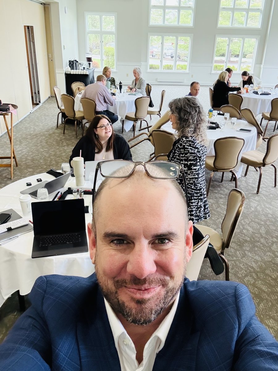 AskLocalTeam's tweet image. Ohio agents! We're ready!! Gearing up for back-to-back events with the incredible Gina Hanson!

"3 Core Power Plays to Crush the Competition" today and our "BALLSY Listing Presentation" tomorrow!

Can't wait to see everyone! 💥

#local #asklocal #asklocalmarketplace