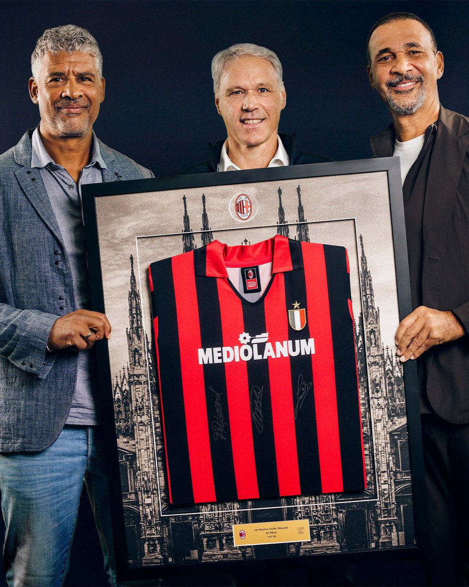 Frame_The_Game's tweet photo. 💥 Milan vs Inter – one of football’s greatest rivalries

Imagine facing Van Basten, Rijkaard &amp; Gullit in their prime. Interisti sleep easier now, knowing the Dutch legends aren’t dominating anymore

Immortalise their legacy with a signed &amp; framed shirt 👇
https://t.co/dvbDynvMGZ https://t.co/RwywD6Me23