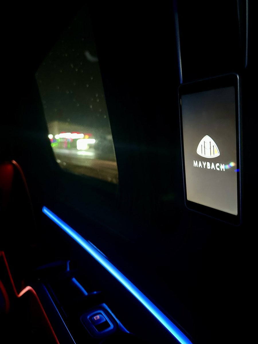 andygamblor's tweet image. Hi from #Armenia 

Huge thanks to @Digitain for an amazing first day looking at @GalaxsysLLC @ImagineLiveLLC 

@GamblorCasino can’t wait to work with you all long term ♥️