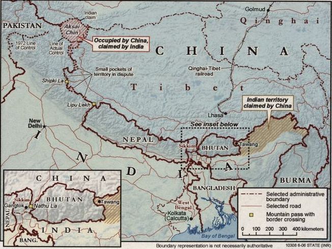 अरुणाचल की 90 हजार स्क्वेयर किलोमीटर जमीन चीन के कब्जे में है, लद्दाख में कोई 38 हजार स्क्वेयर किलोमीटर। कुल हुआ

128 हजार वर्ग किलोमीटर। 

स्क्वेयर फ़ीट में 1378000000000 .. हिंदी में बोले तो 138.80 करोड़ स्क्वेयर फ़ीट

या तीन करोड़, सोलह लाख, उनतीस हजार, चार सौ अठासी एकड़।