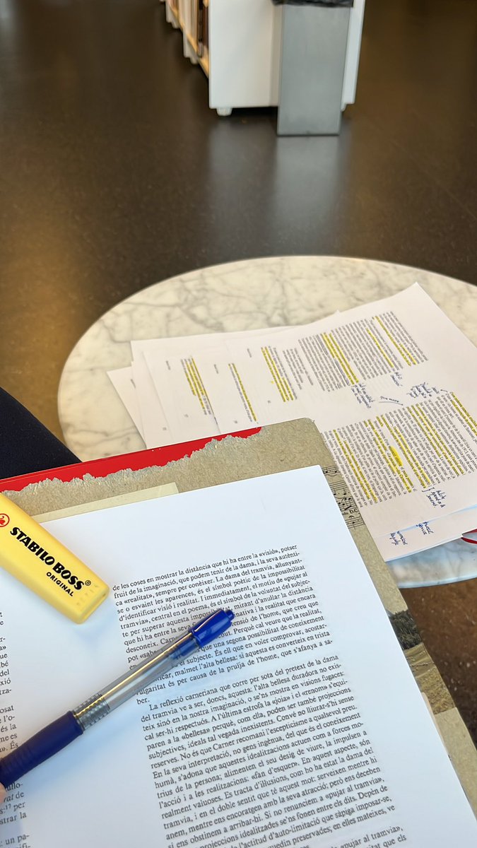 josep_servera's tweet image. he estat desconnectar d’X. Avui anàlisi de Carner a la biblioteca de l’Esquerra Eixample. Començam trimestre al dia.