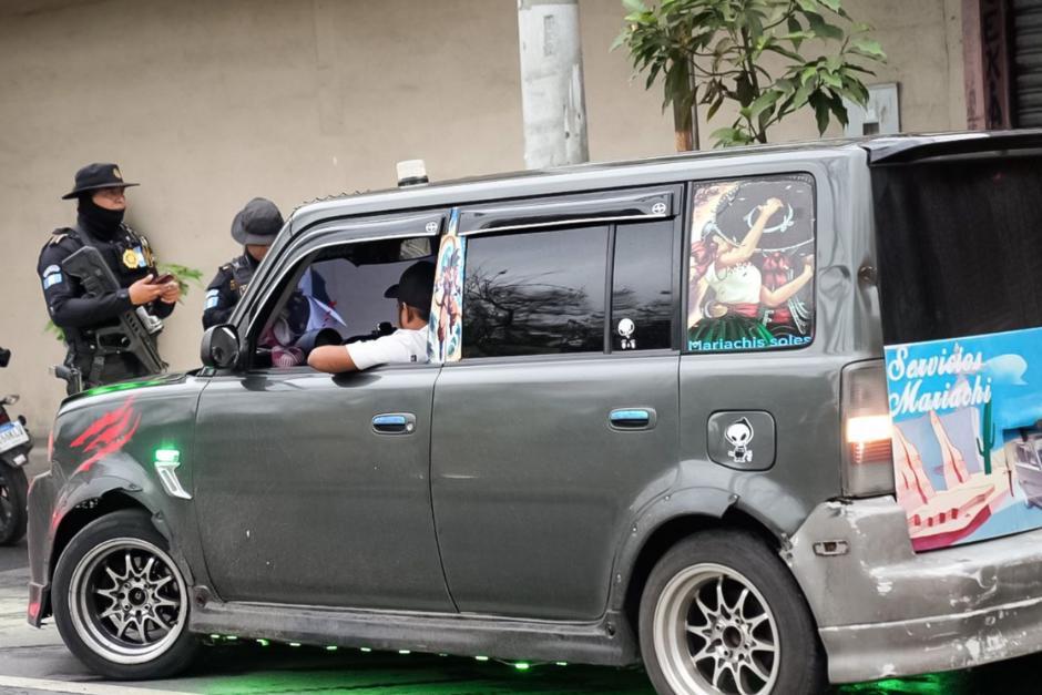 soy_502's tweet photo. 🚨¡URGENTE!🚨⎮Red de taxis piratas habrían drogado y asesinado a 23 personas

Las autoridades revelaron detalles de la forma de operar de la re de taxis pirata. 

Mira acá⬇️

https://t.co/4OHJROOxpM https://t.co/j0wCL5xUtu