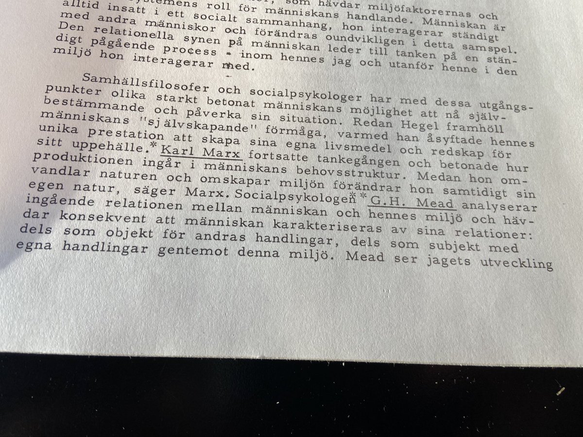 på 1970-hade myndighetsdokument om yrkesvägledning referenser till Noam Chomsky, Ivan Illich och Karl Marx