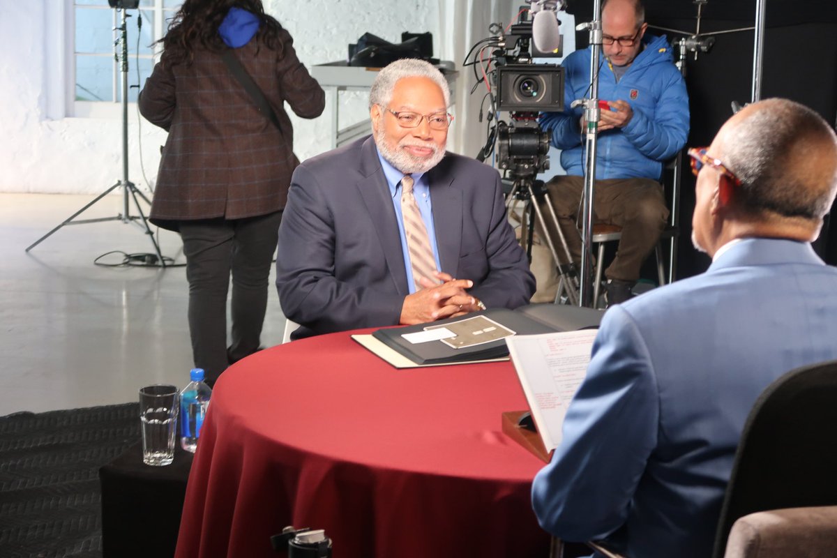 HenryLouisGates's tweet image. We are so grateful to #LonnieBunch for sharing his story on #FindingYourRoots and showing us all the power in knowing where we come from.
Stream the full episode of #FindingYourRoots now using the @PBS app or by going to pbs.org/findingyourroo…