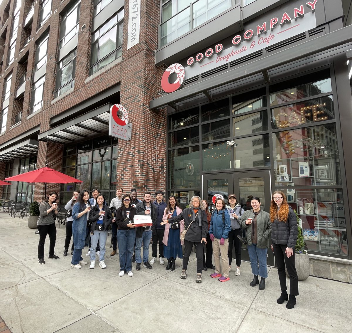HAPPY NATIONAL WALKING DAY! 🚶🏾‍♀️🎉🚶‍♂️
These <a href="/ArlingtonVA/">Arlington County</a> co-workers celebrated on foot with an AM walk to 
<a href="/gocodough/">Good Company Doughnuts & Cafe</a>, hosted by @Ballston, Piedmont Office Realty Trust and 
#WalkArlington, perfectly timed for a coffee break-with doughnuts for all! 
<a href="/CarFreeDiet/">Car-Free Diet</a>  Way to go! 👟☕️🍩