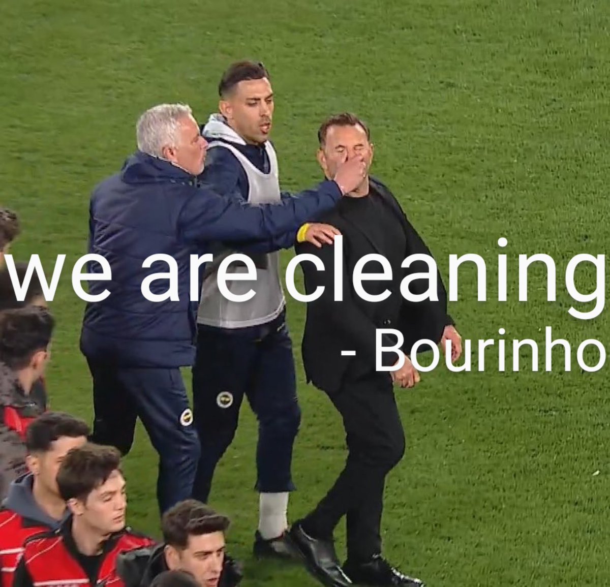 Bourinho: We are cleaning 
#FBvsGS