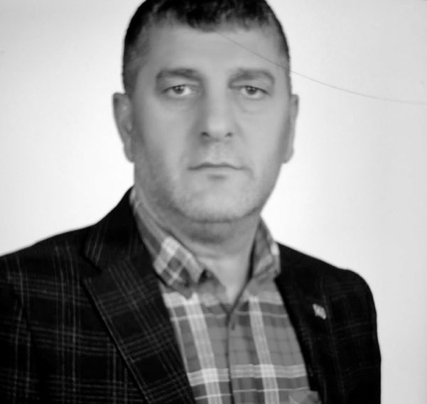 Önceki dönem muhtar arkadaşım ve meclis üyemiz Gülbek Taştan’ın kardeşi Necmi kardeşimize Allah rahmet eylesin kederli ailesine ve sevdiklerine sabırlar diliyorum.