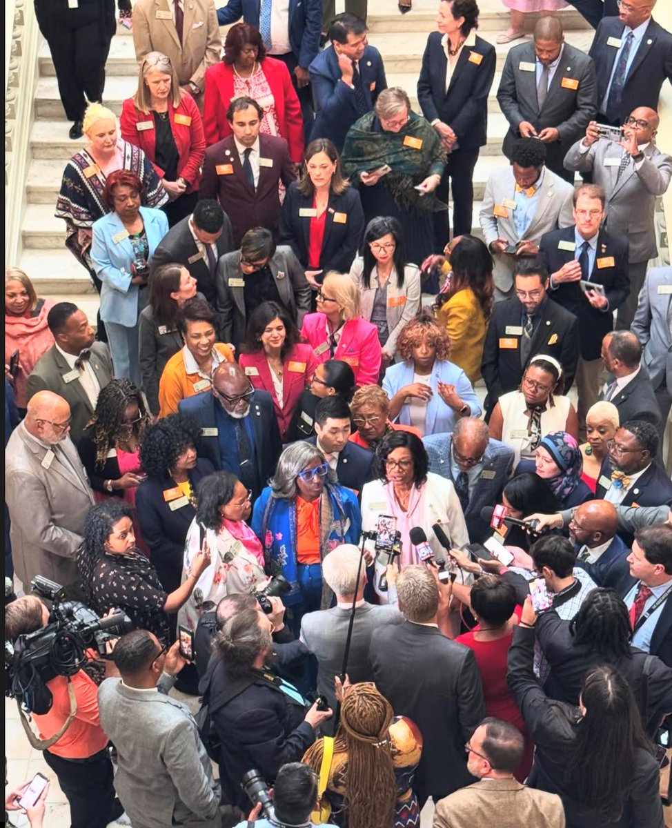 Carolyn Hugley tweet media