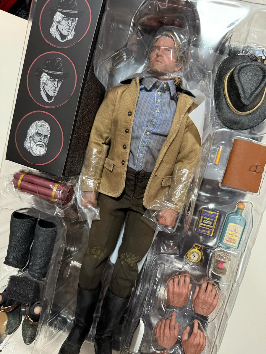 Oh! It’s a toy Arthur 🗣️‼️

Hoy me llegó esta figura 🙂‍↕️