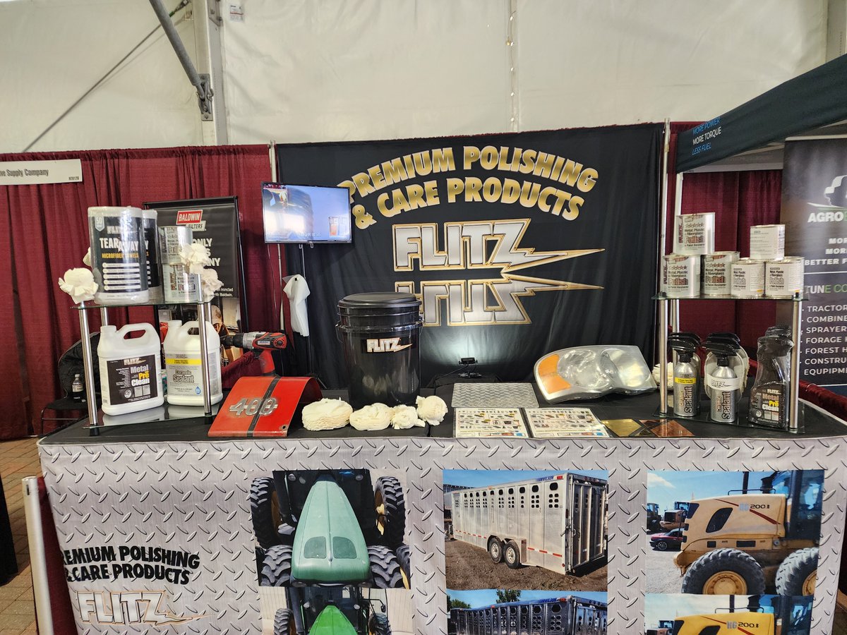 Wrapping up DAY ONE at the Wisconsin Public Service Farm Show 2025 in Oshkosh, WI!
Stop by Booth #0129 at the North Tent for all your FLITZ farming needs!