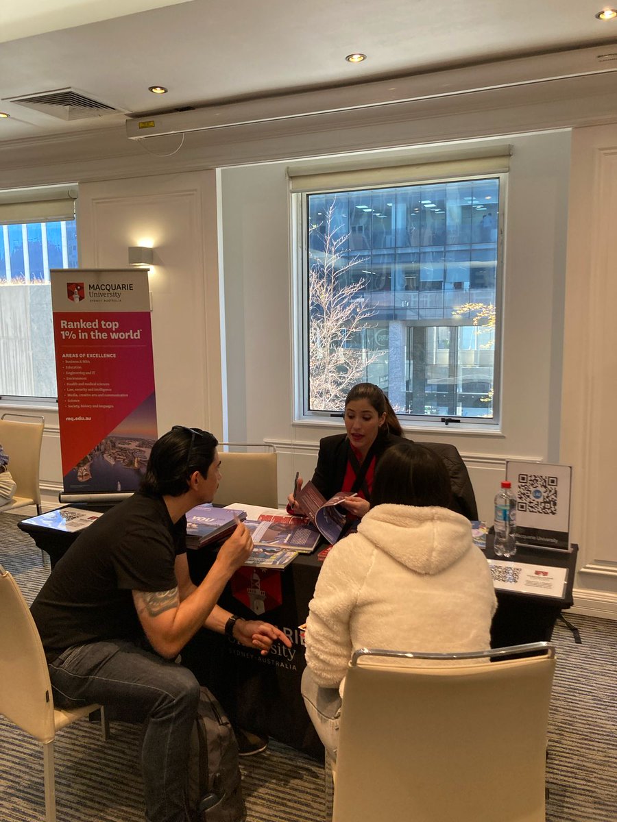 ¡Gracias, Chile! 🥳

Cerramos con éxito el #RoadShow 2025, nuestra feria educativa sobre estudios en Australia, que recorrió cuatro de las principales ciudades de Latinoamérica.