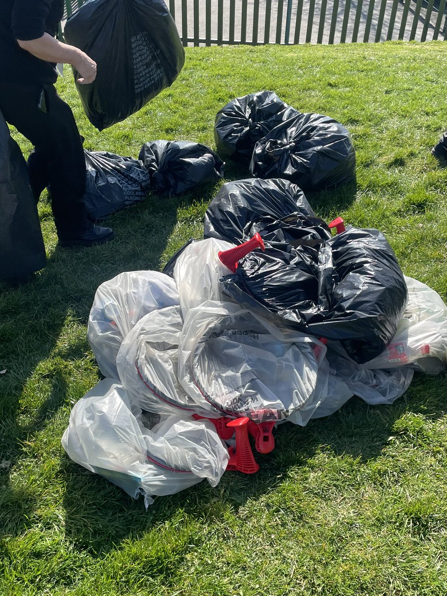 St Mary and St Paul’s CE Primary, Prescot (@stprescot) on Twitter photo Our Eco Agency helped out Knowsley Council on their Environmental Action Day! They helped to clear bags and bags of rubbish from the field next to school! Well done everyone! #EcoAgency <a href="/KnowsleyCouncil/">Knowsley Council</a> Our Eco Agency helped out Knowsley Council on their Environmental Action Day! They helped to clear bags and bags of rubbish from the field next to school! Well done everyone! #EcoAgency <a href="/KnowsleyCouncil/">Knowsley Council</a>