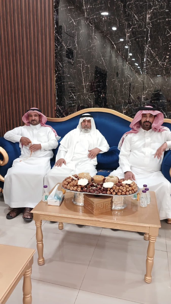 حفل معايدة المفارجه من عوف

 #فرحة_العيد_في_مجالس_عوف