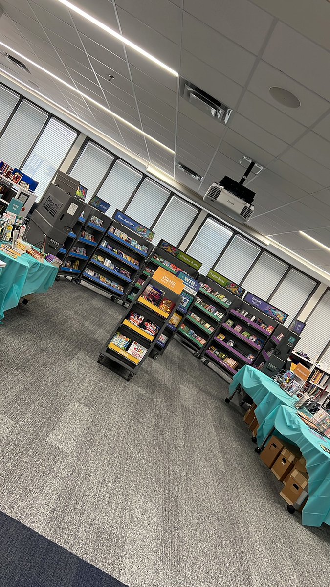 Book fair is going strong! Open through Friday at 5:45 before the talent show! #DESisBEST #GCISDLibs