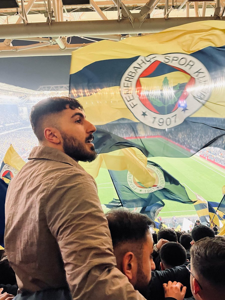 FARKETMEZ BİZE FENERBAHÇELİYİZ